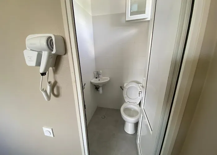 Maison Ok Riba Aeroport Bed & Breakfast